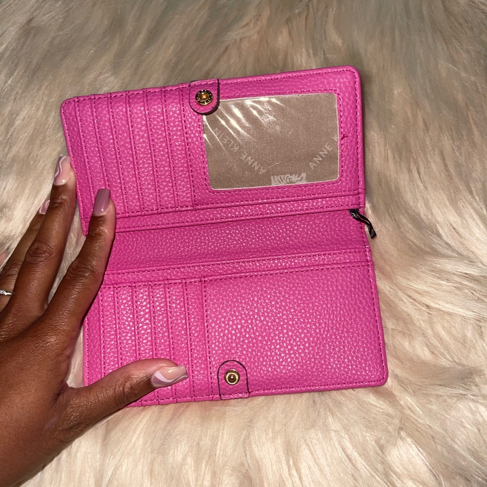 Wallet - Picture 7 of 9